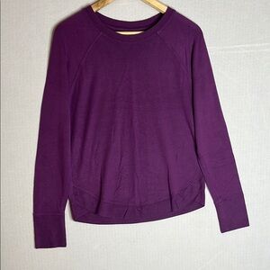 Athleta Purple Sweatshirt with Long Sleeves and Relaxed Fit